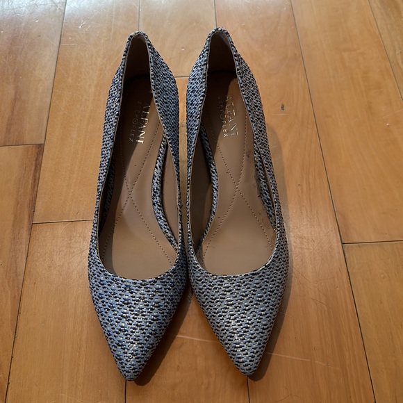 NWOT Alfani Beautiful & Classic heel Navy Blue/Powdered Blue/White/Silver Woven - Picture 2 of 7